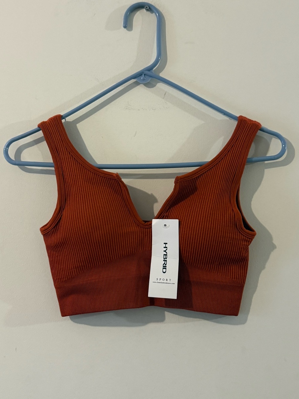 Hybrid & company Ribbed Crop Tank Top in Rust